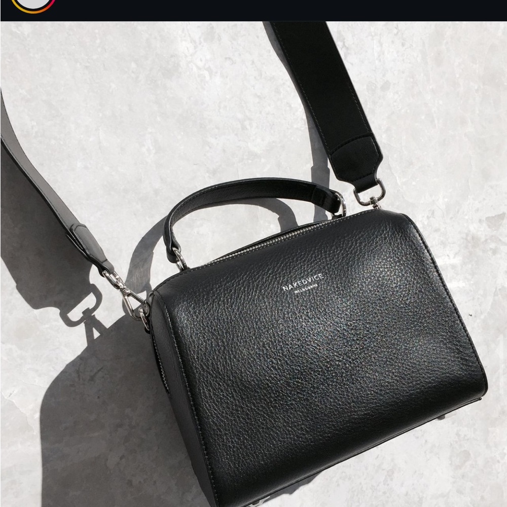 Nakedvice purse